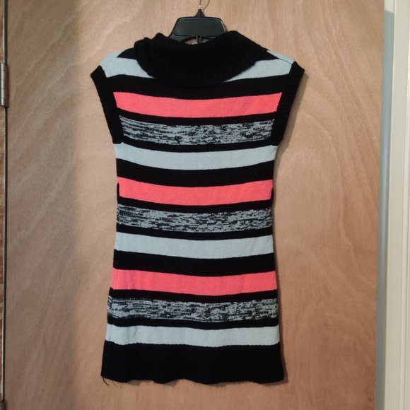 Girls Tunic, Short Sleeved Sweater - Picture 4 of 8